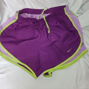 Niki running shorts